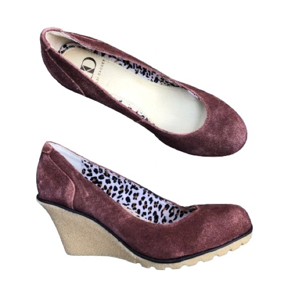 New NWT Kelsi Dagger Brown Suede Rubber Slip On Wedges 7M - Picture 2 of 13